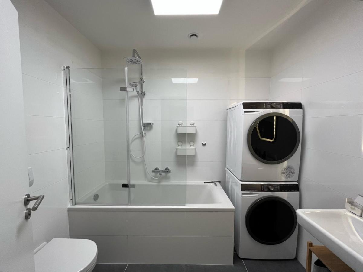 Brno City Center Apartment With Parking And A Big Terrace ภายนอก รูปภาพ