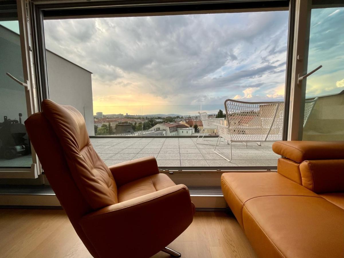 Brno City Center Apartment With Parking And A Big Terrace ภายนอก รูปภาพ