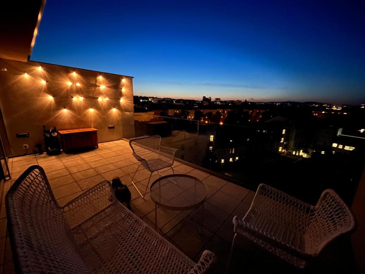Brno City Center Apartment With Parking And A Big Terrace ภายนอก รูปภาพ
